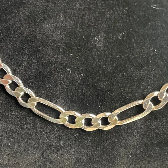 Sterling Silver 7MM Figaro Link 22” Chain Necklace-men or women’s - Picture 3 of 8